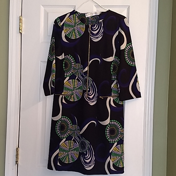 Dress - Picture 6 of 7